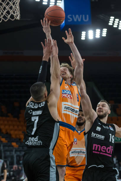 化和包容性 化和包容性