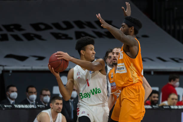 巴塞罗那的 巴塞罗那的